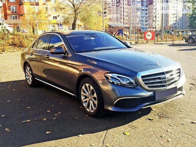 Мерседес E 220, об'ємом двигуна 2 л та пробігом 76 тис. км за 49500 $, фото 1 на Automoto.ua