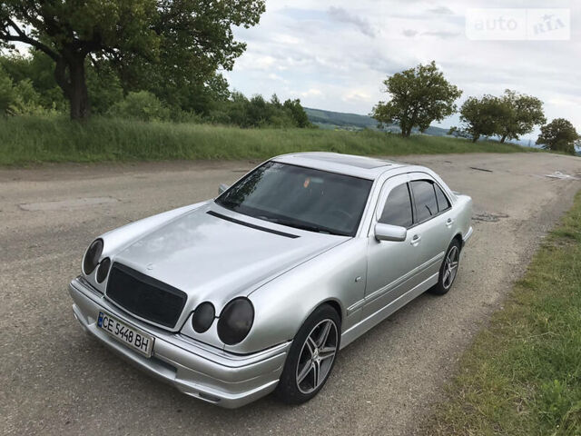 Сірий Мерседес E 220, об'ємом двигуна 2.4 л та пробігом 280 тис. км за 4400 $, фото 1 на Automoto.ua