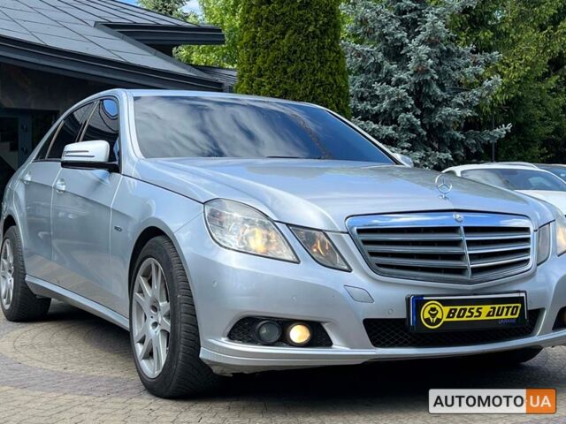 Серый Мерседес E 220, объемом двигателя 2.2 л и пробегом 272 тыс. км за 10999 $, фото 1 на Automoto.ua