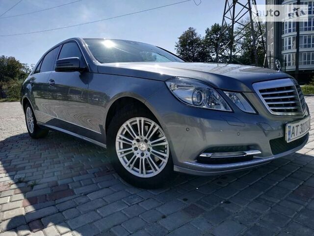 Сірий Мерседес E 220, об'ємом двигуна 2.2 л та пробігом 257 тис. км за 15999 $, фото 1 на Automoto.ua