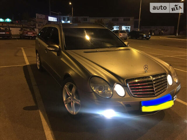 Сірий Мерседес E 220, об'ємом двигуна 2.2 л та пробігом 315 тис. км за 7600 $, фото 1 на Automoto.ua