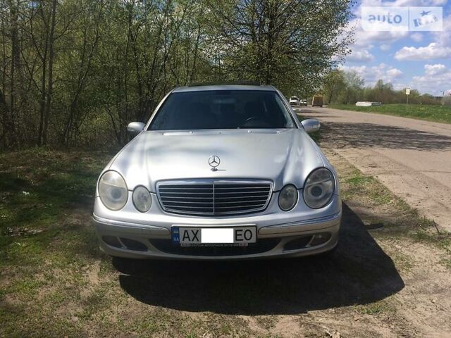 Серый Мерседес E 240, объемом двигателя 2.6 л и пробегом 227 тыс. км за 7900 $, фото 1 на Automoto.ua