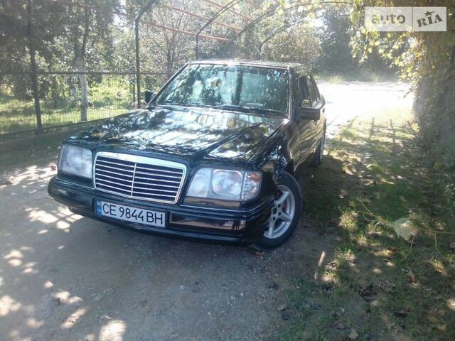 Чорний Мерседес E 250, об'ємом двигуна 2.5 л та пробігом 35 тис. км за 4500 $, фото 1 на Automoto.ua