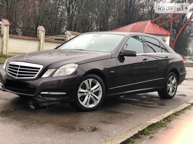 Коричневий Мерседес E 250, об'ємом двигуна 2.1 л та пробігом 251 тис. км за 13400 $, фото 1 на Automoto.ua