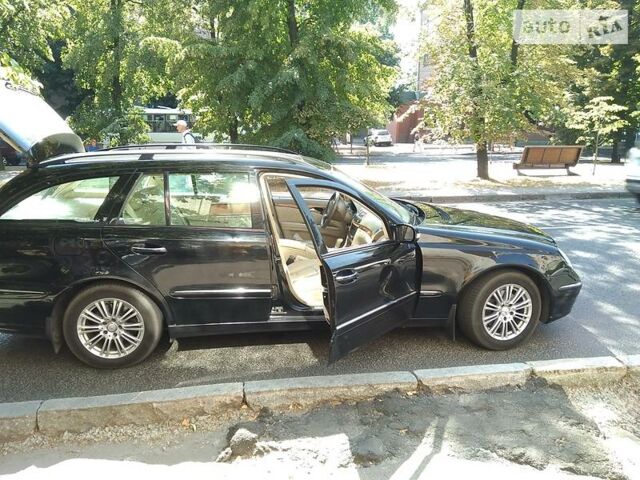 Чорний Мерседес Е 280, об'ємом двигуна 3 л та пробігом 320 тис. км за 10500 $, фото 1 на Automoto.ua