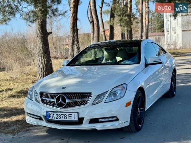 Белый Мерседес Е-Класс, объемом двигателя 3.5 л и пробегом 247 тыс. км за 10999 $, фото 1 на Automoto.ua
