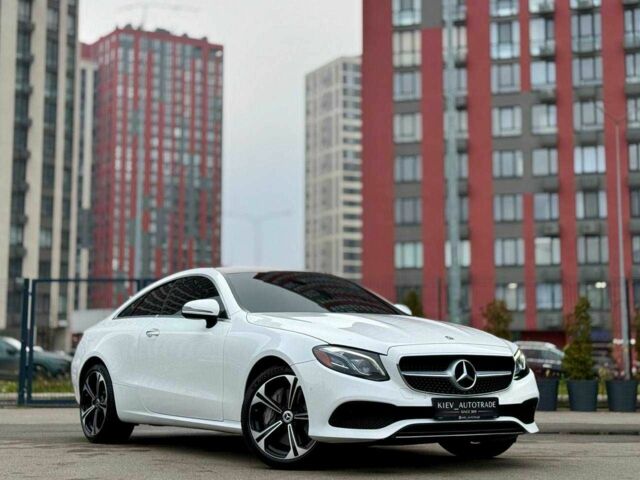 Белый Мерседес Е-Класс, объемом двигателя 3 л и пробегом 164 тыс. км за 31000 $, фото 1 на Automoto.ua