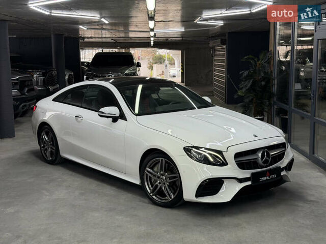 Білий Мерседес Е-Клас, об'ємом двигуна 3 л та пробігом 51 тис. км за 47500 $, фото 1 на Automoto.ua