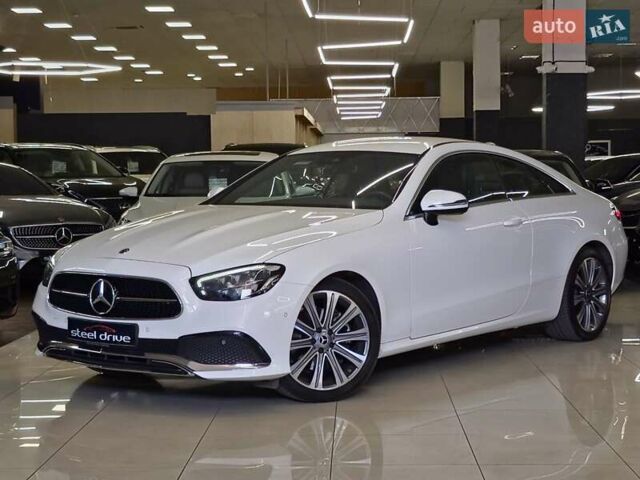 Білий Мерседес Е-Клас, об'ємом двигуна 1.99 л та пробігом 45 тис. км за 45999 $, фото 1 на Automoto.ua