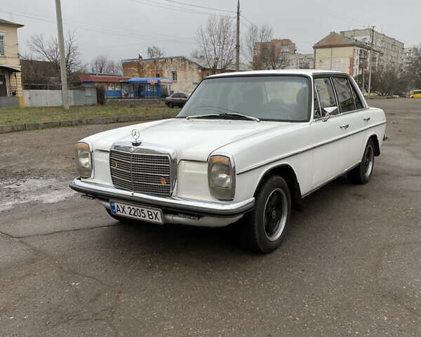 Білий Мерседес Е-Клас, об'ємом двигуна 2.2 л та пробігом 250 тис. км за 7700 $, фото 1 на Automoto.ua