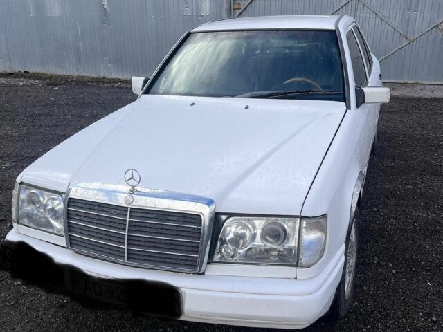 Мерседес Е-Клас 1985 у Броварах на Automoto.ua Білий Мерседес Е-Клас, об'ємом двигуна 3 л та пробігом 30 тис. км за 1700 $, фото 1 на Automoto.ua