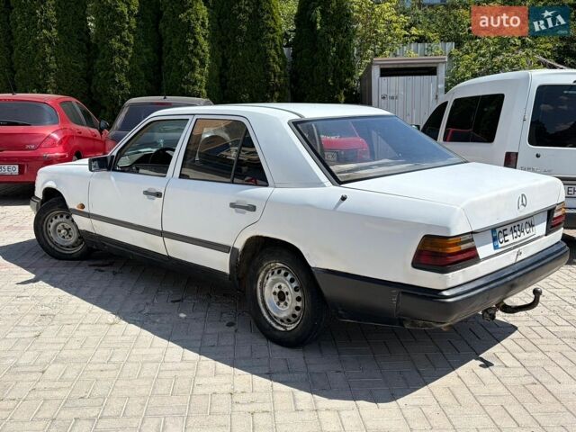 Білий Мерседес Е-Клас, об'ємом двигуна 2 л та пробігом 350 тис. км за 999 $, фото 1 на Automoto.ua