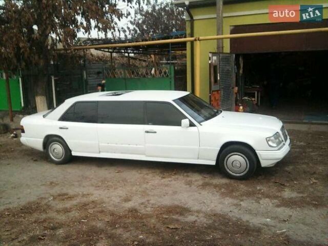 Білий Мерседес Е-Клас, об'ємом двигуна 0 л та пробігом 407 тис. км за 12322 $, фото 1 на Automoto.ua