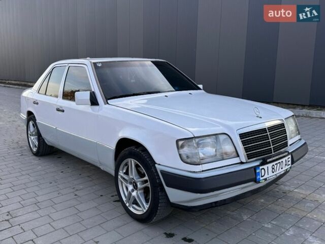 Белый Мерседес Е-Класс, объемом двигателя 2.8 л и пробегом 440 тыс. км за 2980 $, фото 1 на Automoto.ua