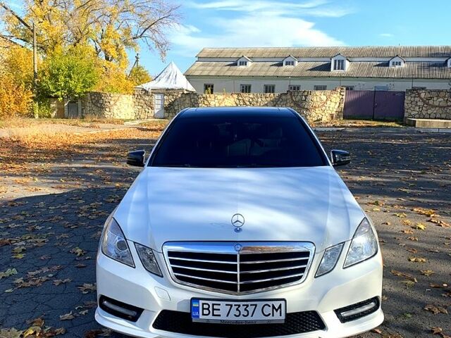 Білий Мерседес Е-Клас, об'ємом двигуна 3.5 л та пробігом 0 тис. км за 12500 $, фото 1 на Automoto.ua