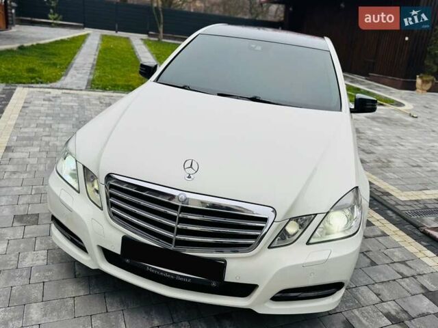Білий Мерседес Е-Клас, об'ємом двигуна 2.2 л та пробігом 227 тис. км за 12700 $, фото 1 на Automoto.ua
