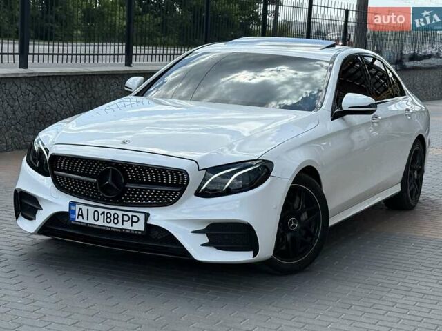 Белый Мерседес Е-Класс, объемом двигателя 1.99 л и пробегом 99 тыс. км за 29700 $, фото 1 на Automoto.ua