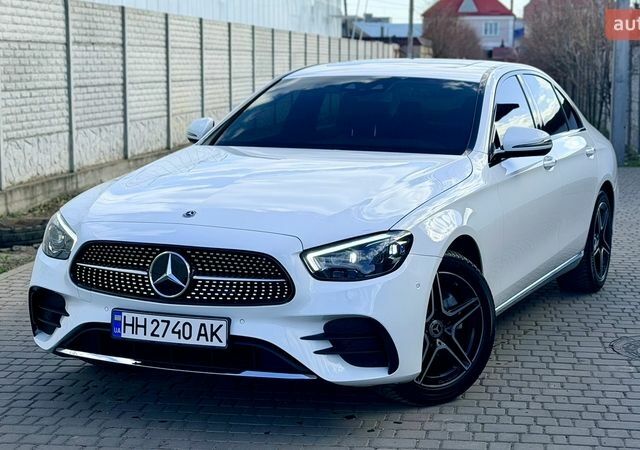 Белый Мерседес Е-Класс, объемом двигателя 1.95 л и пробегом 197 тыс. км за 27900 $, фото 1 на Automoto.ua