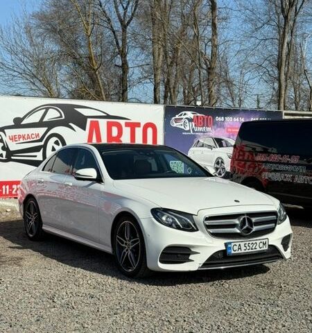 Белый Мерседес Е-Класс, объемом двигателя 1.6 л и пробегом 120 тыс. км за 32500 $, фото 1 на Automoto.ua
