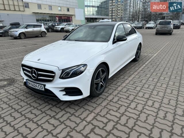 Белый Мерседес Е-Класс, объемом двигателя 1.95 л и пробегом 140 тыс. км за 42000 $, фото 1 на Automoto.ua
