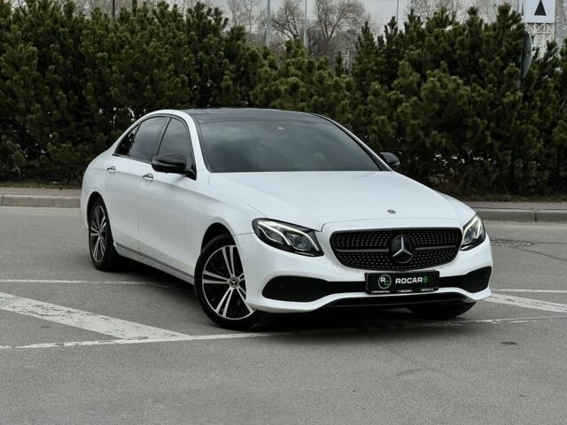 Білий Мерседес Е-Клас, об'ємом двигуна 2 л та пробігом 207 тис. км за 33500 $, фото 1 на Automoto.ua