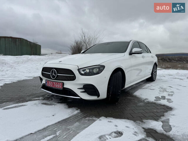 Білий Мерседес Е-Клас, об'ємом двигуна 1.95 л та пробігом 23 тис. км за 53500 $, фото 1 на Automoto.ua