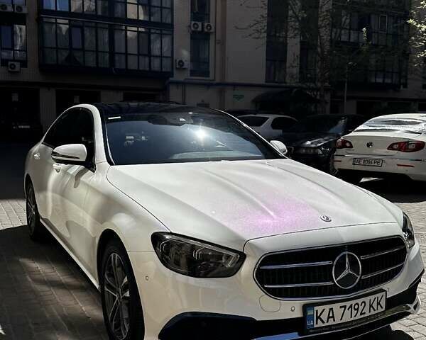 Білий Мерседес Е-Клас, об'ємом двигуна 1.95 л та пробігом 74 тис. км за 52900 $, фото 1 на Automoto.ua