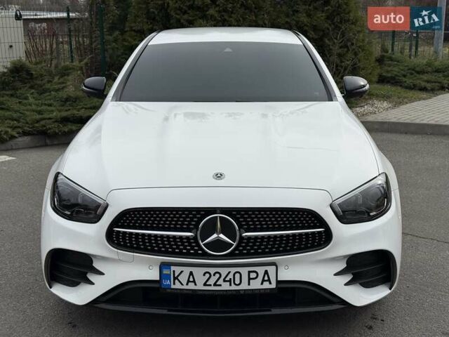 Белый Мерседес Е-Класс, объемом двигателя 1.95 л и пробегом 61 тыс. км за 57999 $, фото 1 на Automoto.ua