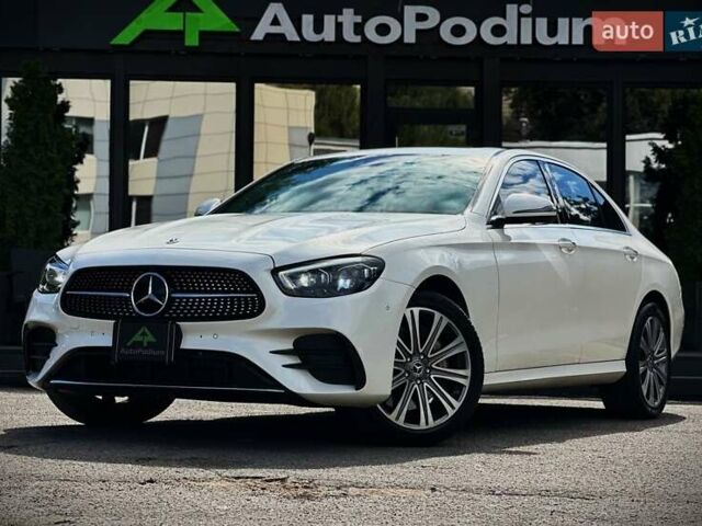 Белый Мерседес Е-Класс, объемом двигателя 3 л и пробегом 20 тыс. км за 55555 $, фото 1 на Automoto.ua