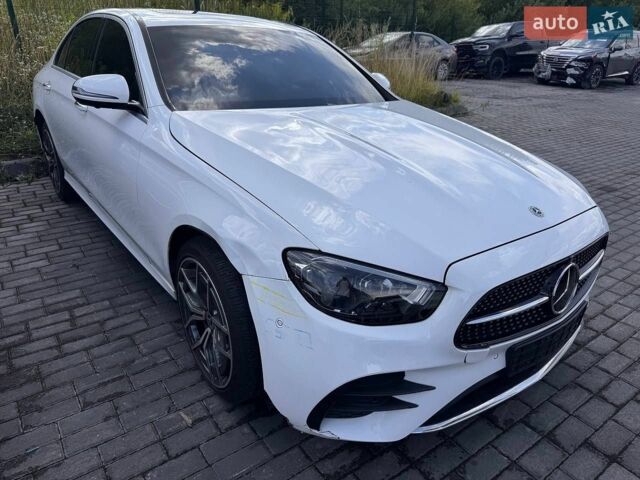 Білий Мерседес Е-Клас, об'ємом двигуна 2 л та пробігом 66 тис. км за 36500 $, фото 1 на Automoto.ua