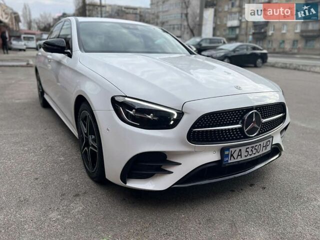 Белый Мерседес Е-Класс, объемом двигателя 1.95 л и пробегом 35 тыс. км за 60000 $, фото 1 на Automoto.ua