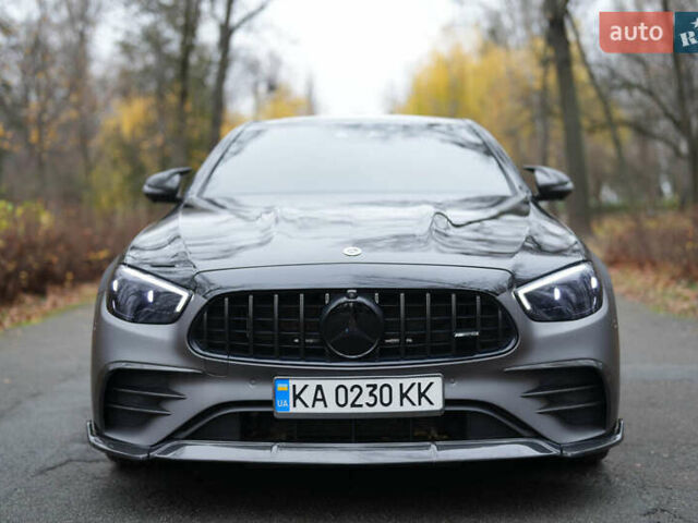 Белый Мерседес Е-Класс, объемом двигателя 3 л и пробегом 46 тыс. км за 93333 $, фото 1 на Automoto.ua