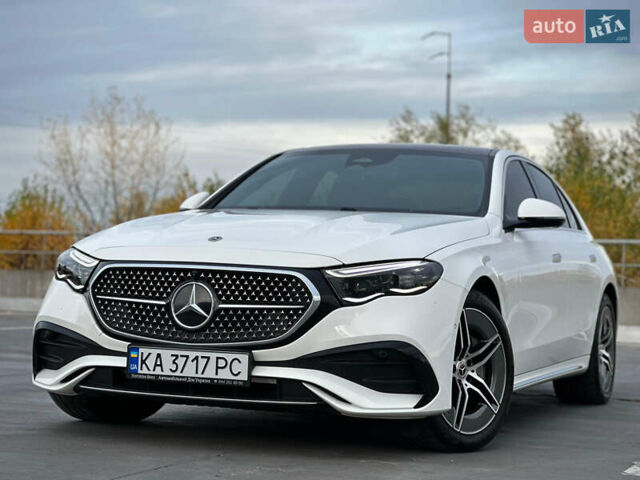 Белый Мерседес Е-Класс, объемом двигателя 1.99 л и пробегом 18 тыс. км за 98000 $, фото 1 на Automoto.ua