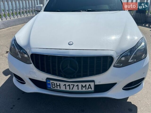 Білий Мерседес Е-Клас, об'ємом двигуна 2.2 л та пробігом 437 тис. км за 13999 $, фото 1 на Automoto.ua