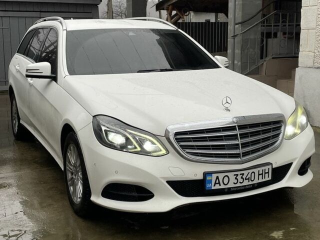 Білий Мерседес Е-Клас, об'ємом двигуна 2.1 л та пробігом 500 тис. км за 9500 $, фото 1 на Automoto.ua