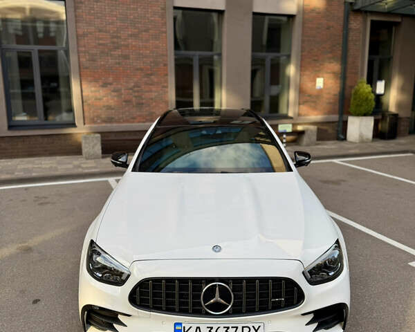 Білий Мерседес Е-Клас, об'ємом двигуна 3 л та пробігом 68 тис. км за 31300 $, фото 1 на Automoto.ua