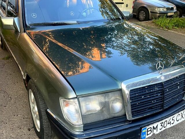 Бежевий Мерседес Е-Клас, об'ємом двигуна 2 л та пробігом 0 тис. км за 1500 $, фото 1 на Automoto.ua