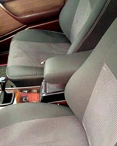 Бежевий Мерседес Е-Клас, об'ємом двигуна 2.3 л та пробігом 245 тис. км за 2500 $, фото 1 на Automoto.ua