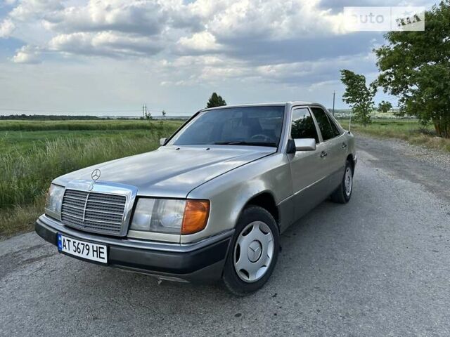 Бежевый Мерседес Е-Класс, объемом двигателя 2 л и пробегом 480 тыс. км за 2550 $, фото 1 на Automoto.ua