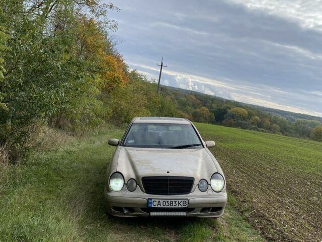 Мерседес Е-Класс 1999 в Умани на Automoto.ua Бежевый Мерседес Е-Класс, объемом двигателя 2.1 л и пробегом 3 тыс. км за 3100 $, фото 1 на Automoto.ua