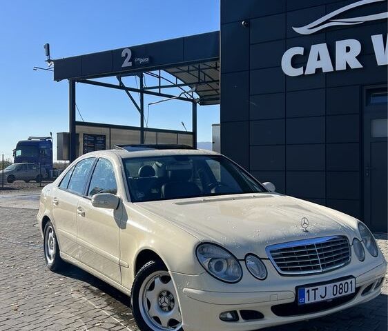 Бежевый Мерседес Е-Класс, объемом двигателя 0 л и пробегом 300 тыс. км за 2650 $, фото 1 на Automoto.ua