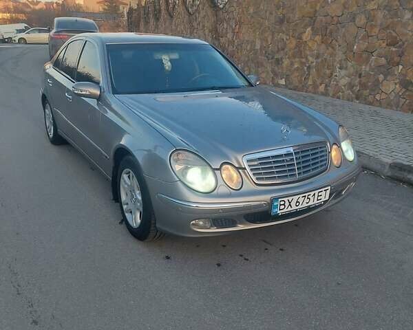 Бежевый Мерседес Е-Класс, объемом двигателя 3.2 л и пробегом 236 тыс. км за 6200 $, фото 1 на Automoto.ua