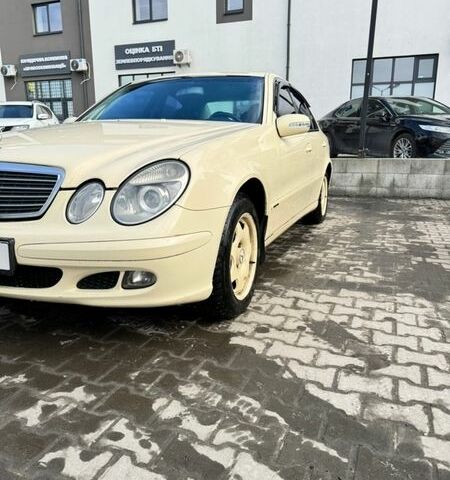 Бежевый Мерседес Е-Класс, объемом двигателя 1.8 л и пробегом 457 тыс. км за 4000 $, фото 1 на Automoto.ua