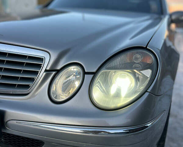 Бежевий Мерседес Е-Клас, об'ємом двигуна 2.15 л та пробігом 376 тис. км за 5999 $, фото 1 на Automoto.ua