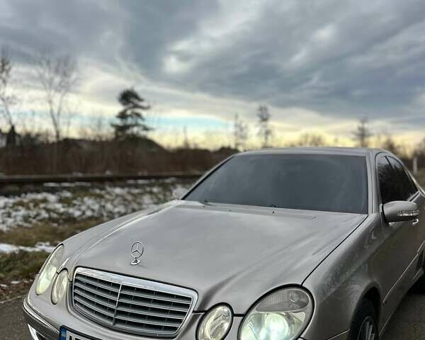 Бежевый Мерседес Е-Класс, объемом двигателя 2.15 л и пробегом 374 тыс. км за 6500 $, фото 1 на Automoto.ua