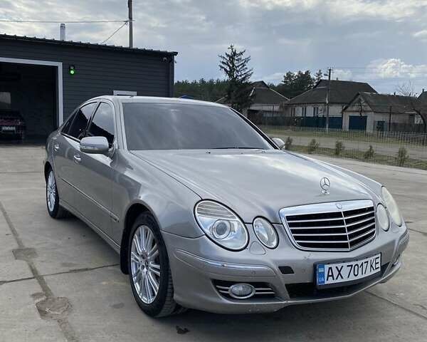 Бежевий Мерседес Е-Клас, об'ємом двигуна 3 л та пробігом 260 тис. км за 4900 $, фото 1 на Automoto.ua