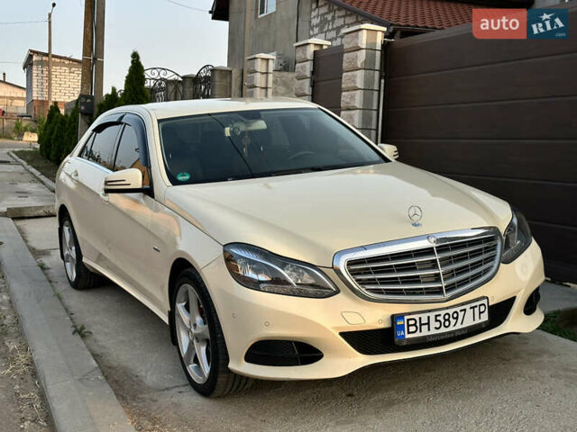 Бежевый Мерседес Е-Класс, объемом двигателя 2.1 л и пробегом 590 тыс. км за 13200 $, фото 1 на Automoto.ua