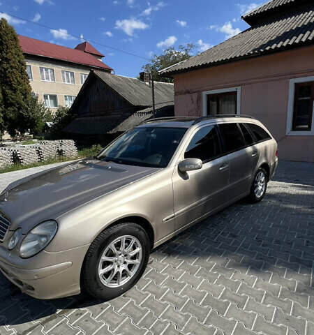 Бежевий Мерседес Е-Клас, об'ємом двигуна 3.22 л та пробігом 268 тис. км за 7950 $, фото 1 на Automoto.ua