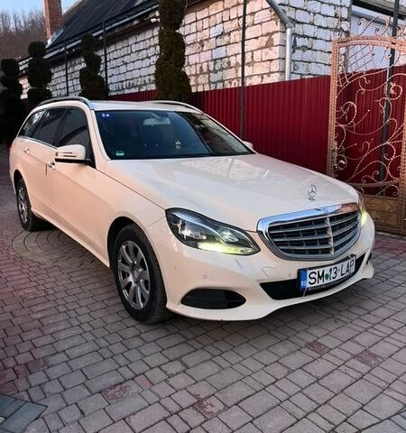 Бежевий Мерседес Е-Клас, об'ємом двигуна 2.2 л та пробігом 475 тис. км за 6950 $, фото 1 на Automoto.ua