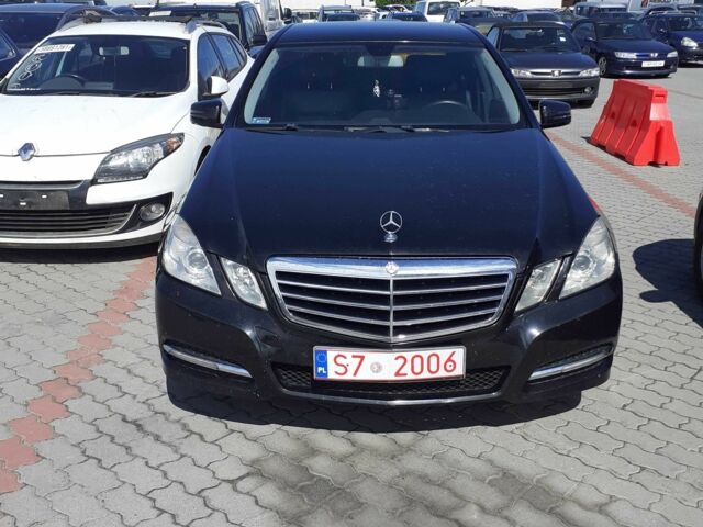 Чорний Мерседес Е-Клас, об'ємом двигуна 2.2 л та пробігом 239 тис. км за 12000 $, фото 1 на Automoto.ua